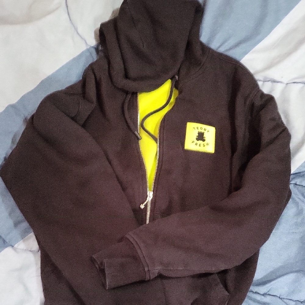 Black and Yellow Men's Sweater